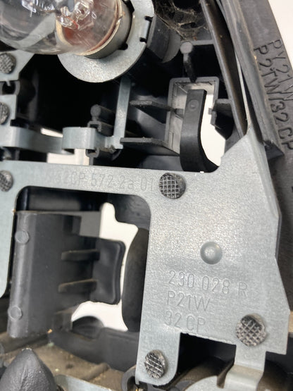 1999 2000 BMW 323i Sedan Rear Right Tail Light Carrier Bulb Holder 63218383100