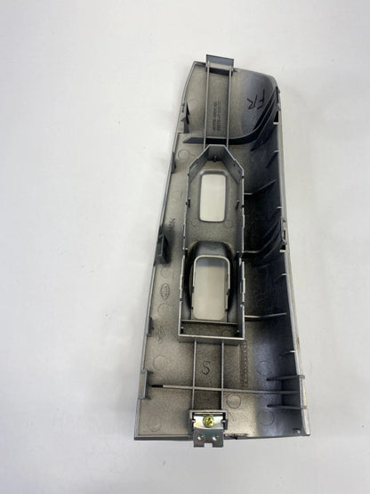 2005-2010 KIA SPORTAGE FRONT RIGHT SIDE DOOR WINDOW SWITCH BEZEL 93575-1F000 OEM