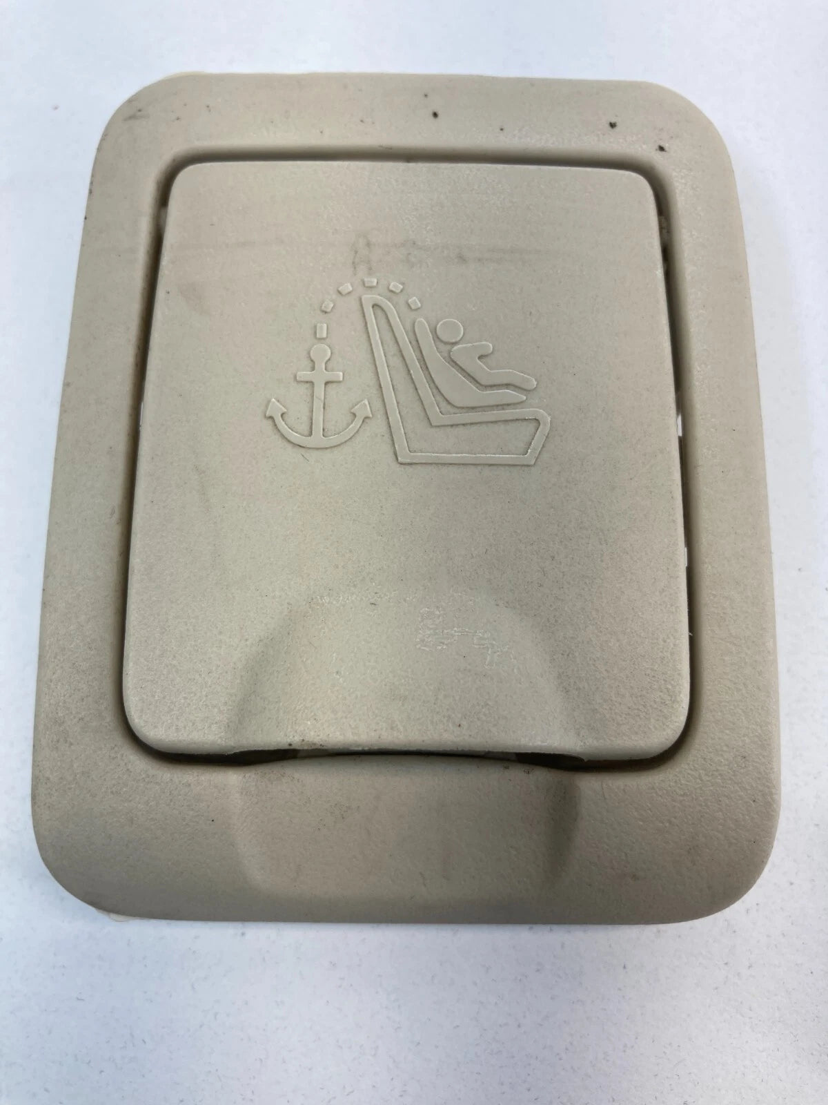 2007-2014 LINCOLN MKZ REAR DECK CHILD SEAT ANCHOR HOOK CAP COVER BEZEL TRIM ASSY