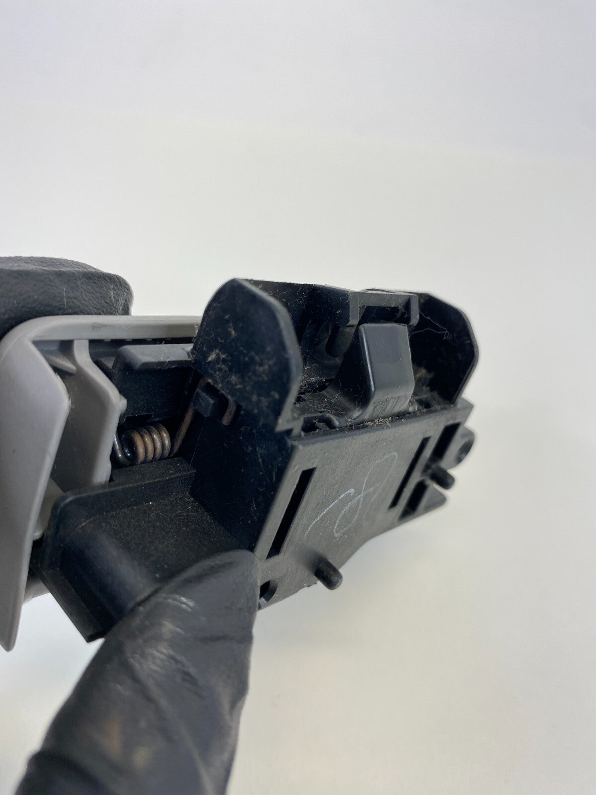 2002-2006 Toyota Camry Glove Box Storage Compartment Latch Lock Door Handle