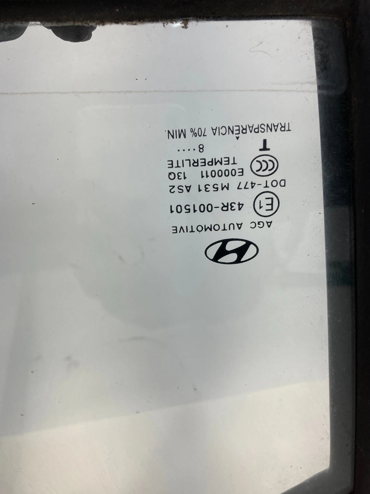 06-11 HYUNDAI ACCENT SEDAN REAR RIGHT SIDE DOOR WINDOW FIXED VENT QUARTER GLASS