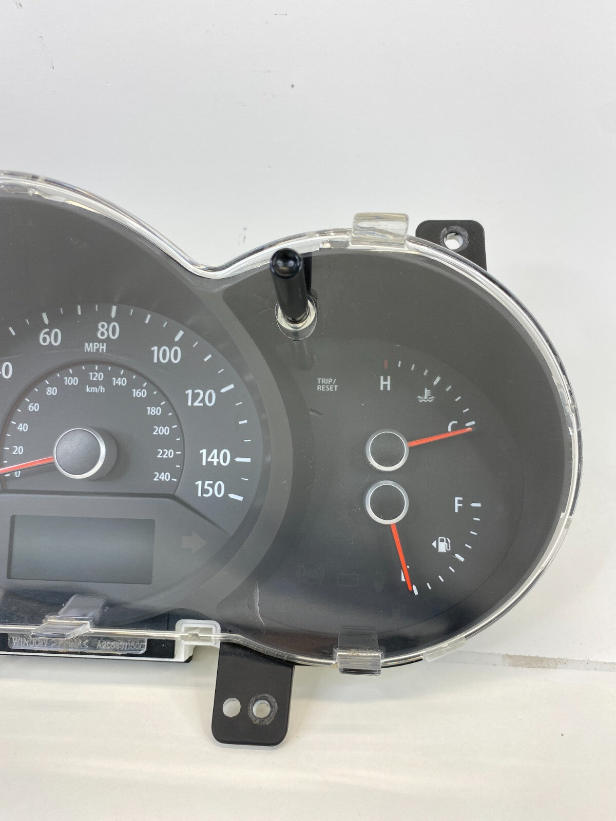 2011-2013 Kia Sorento Dash Instrument Cluster Speedometer 208K Miles 94001-1U010