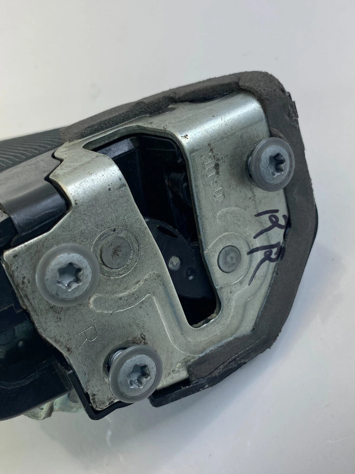 2004-2009 TOYOTA PRIUS REAR RIGHT SIDE DOOR LOCK LATCH RELEASE ACTUATOR OEM
