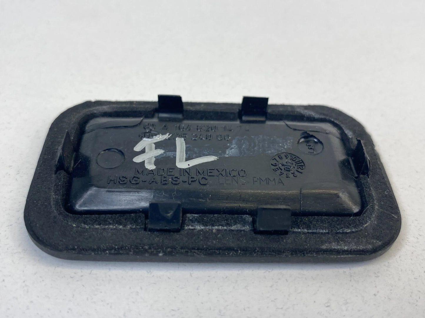 2010-2012 MERCEDES-BENZ R350 FRONT LEFT SIDE DOOR PANEL REFLECTOR 1648201474 OEM