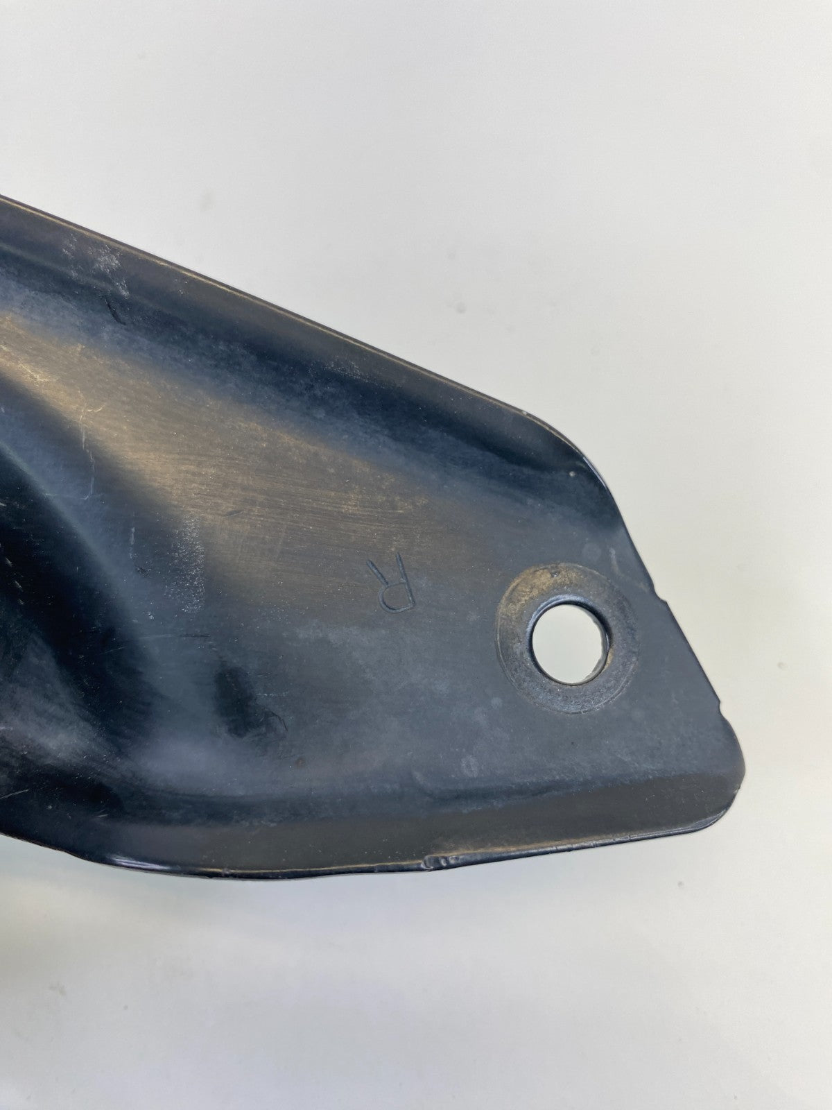 13 14 15 16 17 Honda Accord Upper Right Radiator Bracket Mount Support OEM