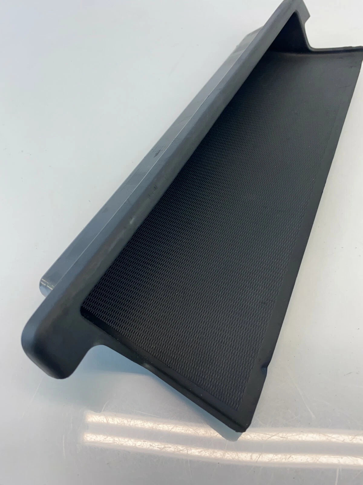 2012 12 VOLVO S60 GLOVE BOX INNER MAT STORAGE RUBBER LINER 07059-Z07 OEM