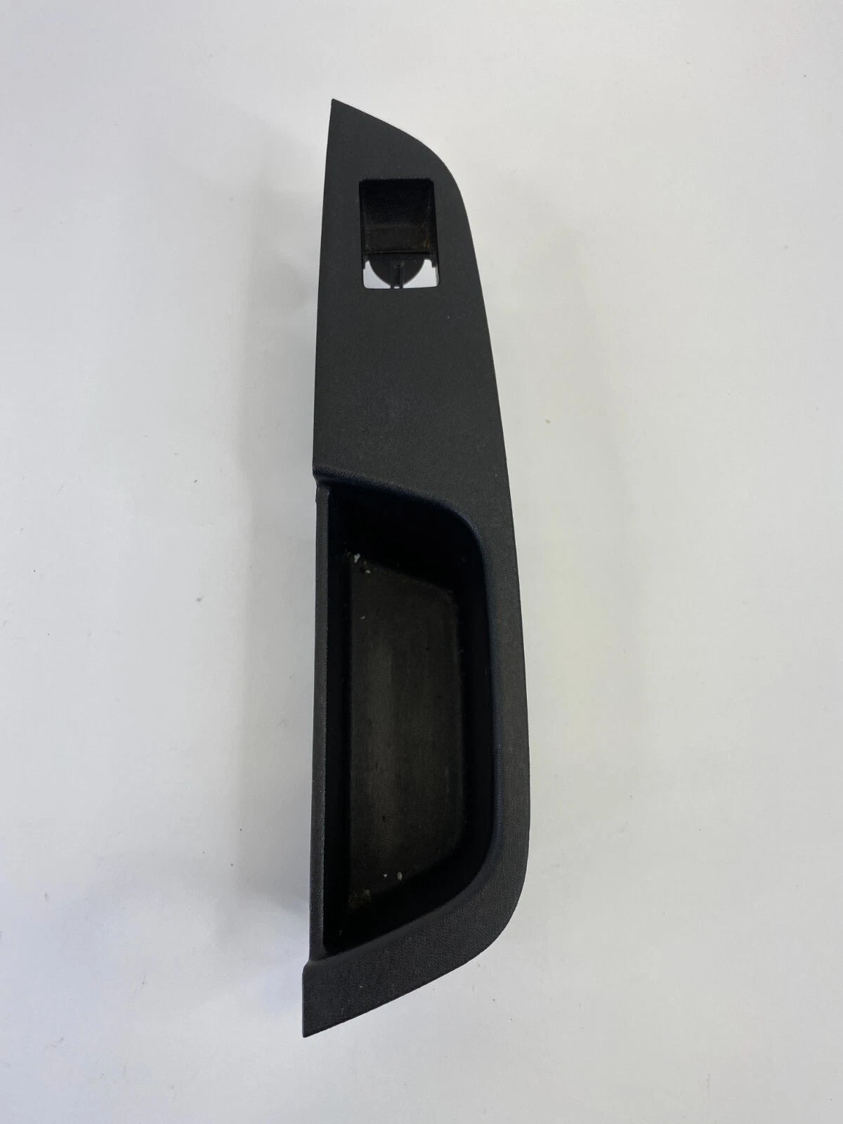 2010-2017 CHEVROLET EQUINOX REAR LEFT SIDE WINDOW SWITCH TRIM BEZEL AKE21336