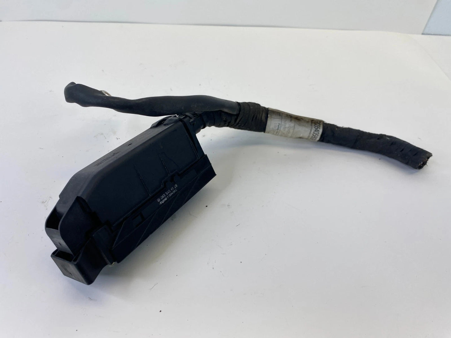 2001-2005 MERCEDES-BENZ C240 ABS PUMP CONNECTOR HARNESS PIGTAIL OEM A2035405809