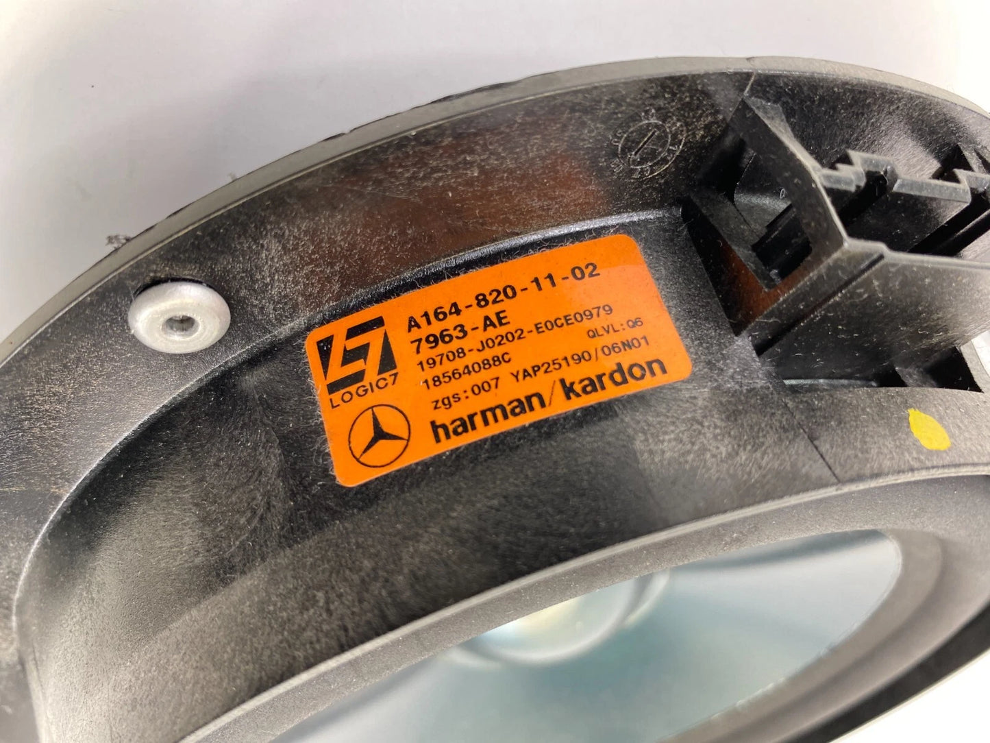2006-2011 MERCEDES-BENZ ML 350 REAR LEFT SIDE DOOR AUDIO SPEAKER A1648201102 OEM