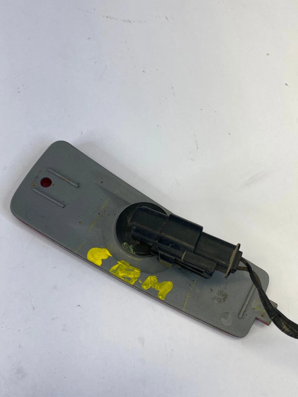 2006-2011 CHEVY CHEVROLET HHR REAR SIDE BUMPER MARKER LIGHT LAMP OEM