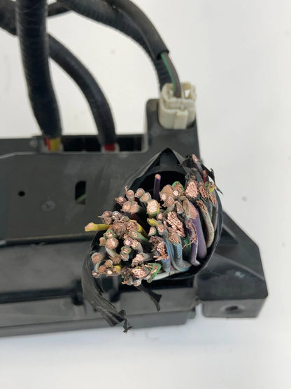 2008 FORD ESCAPE 3.0L V6 A/T ENGINE COMPARTMENT FUSE BOX RELAY JUNCTION BLOCK