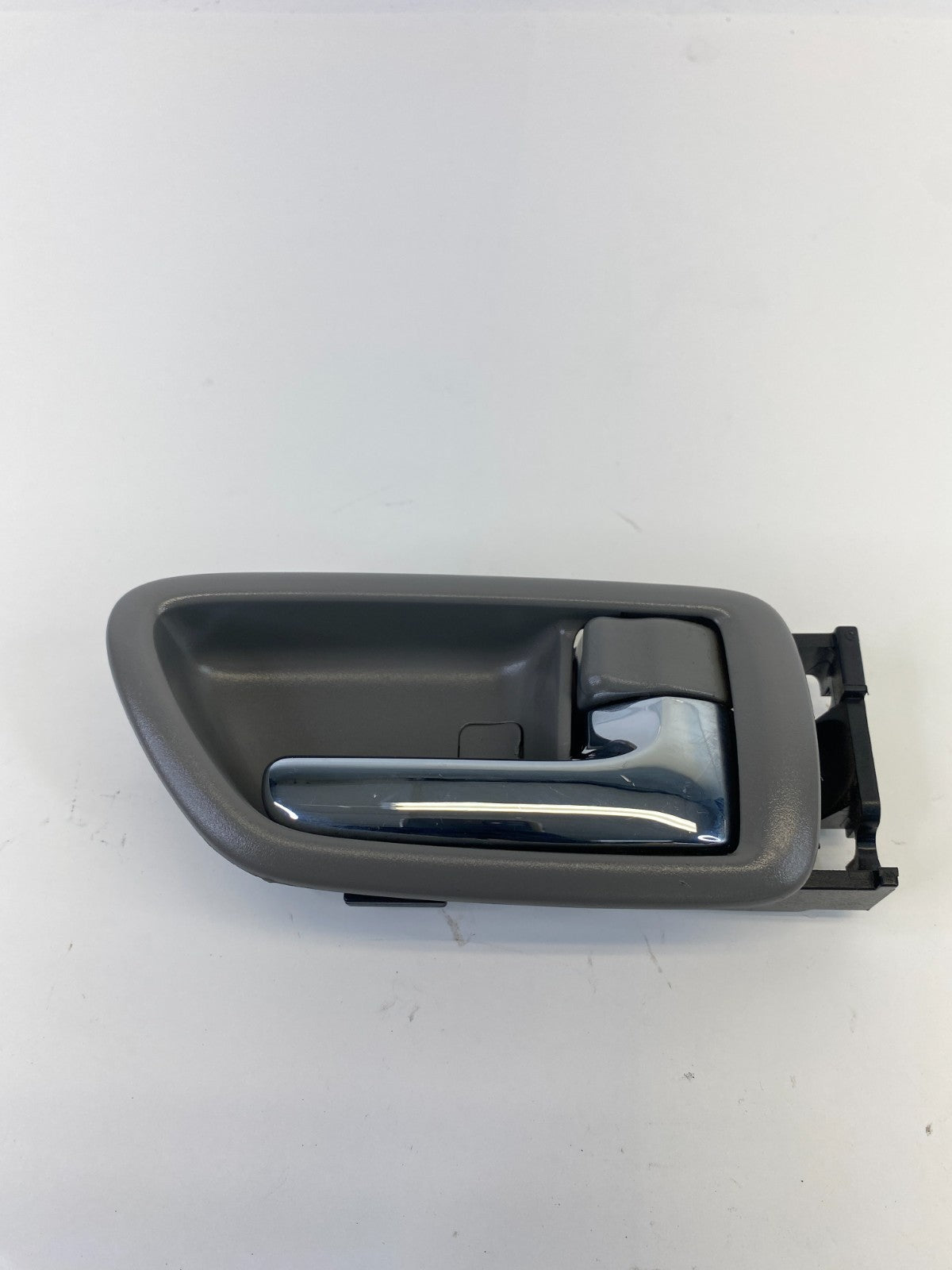 2000-2004 Toyota Avalon Rear Right Side Interior Door Handle Assembly OEM