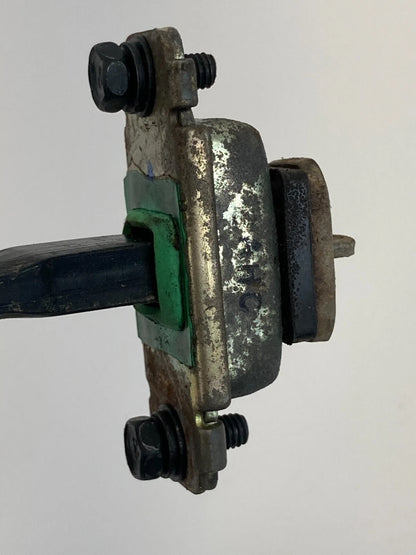 2001-2006 HYUNDAI ELANTRA REAR RIGHT PASSENGER DOOR CHECK STOP STOPPER DETENT