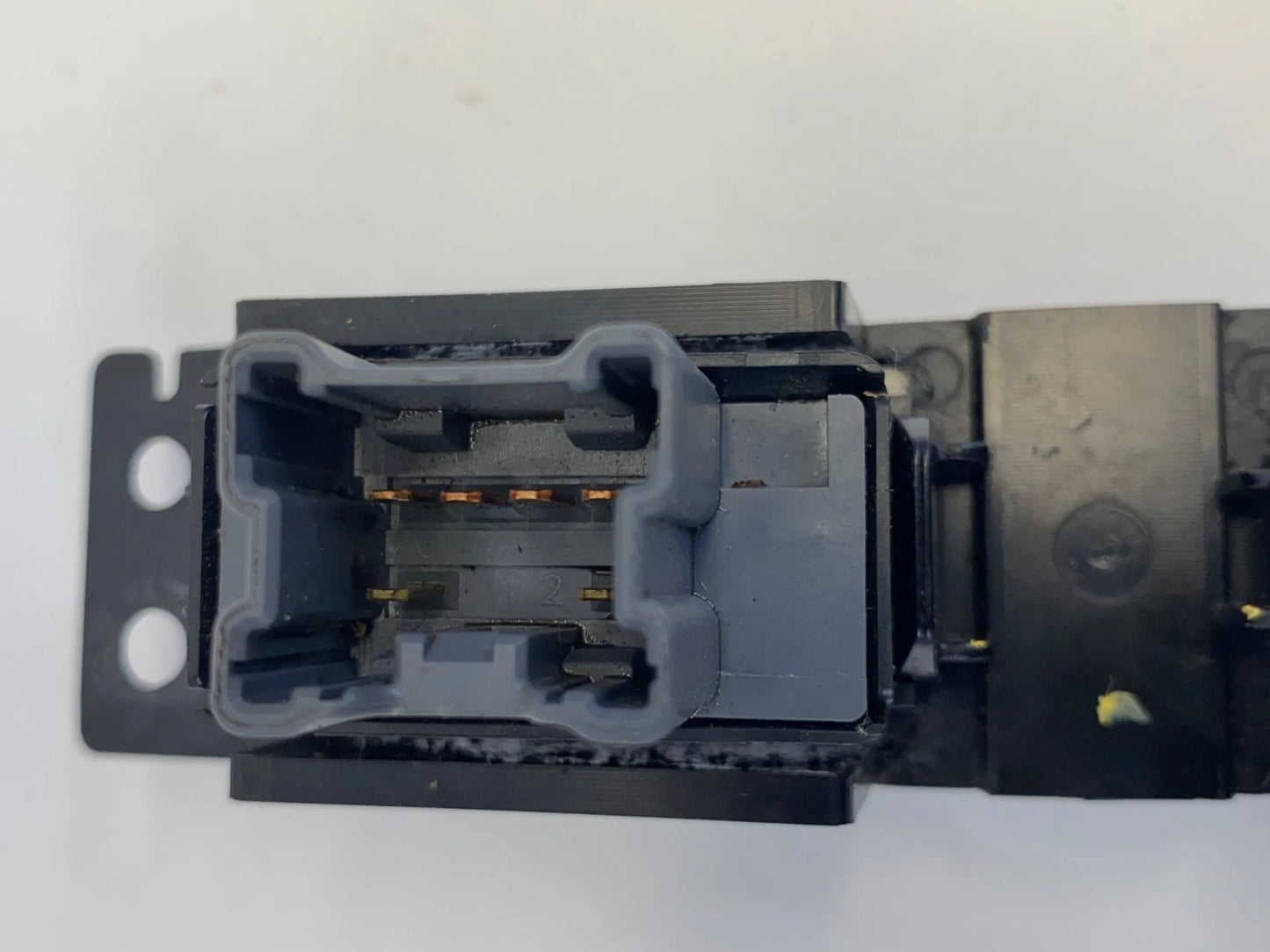 2003-2007 INFINITI G35 SEDAN LEFT & RIGHT HEATED SEAT SWITCHES PAIR SET OEM