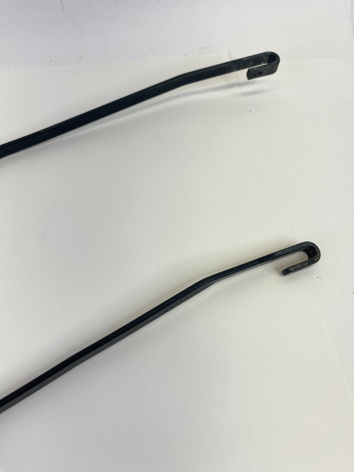 2001-2005 Honda Civic Front Left & Right Windshield Wiper Arm Pair Set OEM