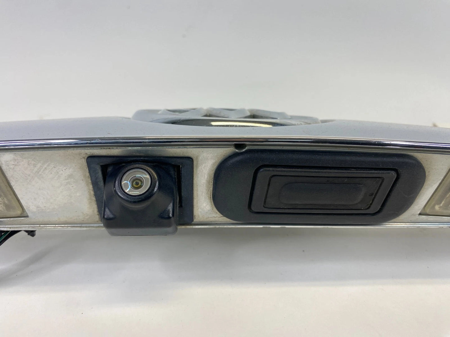 10-13 Buick LaCrosse Trunk Liftgate Lid Finish Garnish Panel Molding w/ Camera