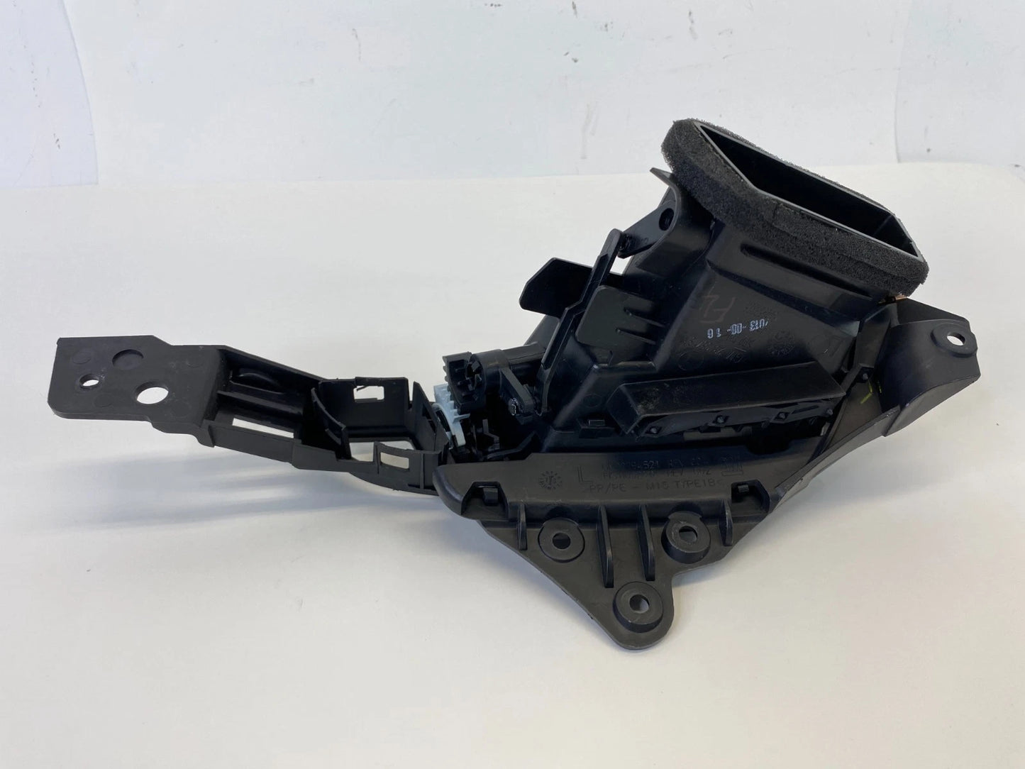 2013-2019 CADILLAC ATS LEFT DRIVER SIDE DASHBOARD AIR VENT BEZEL 22794521 OEM