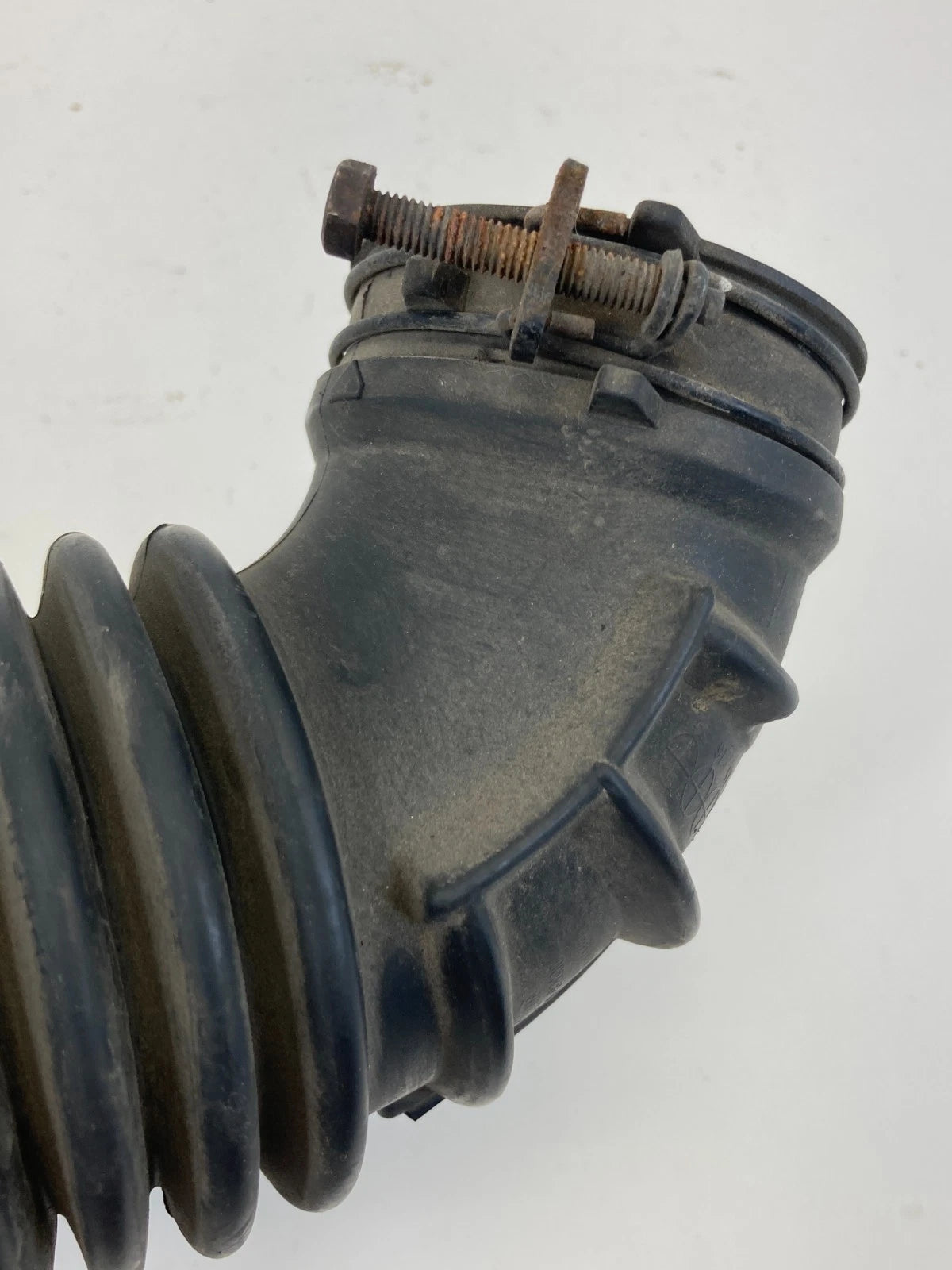 2014-2019 KIA SOUL 1.6L L4 MT AIR INTAKE CLEANER HOSE TUBE DUCT ASSEMBLY OEM