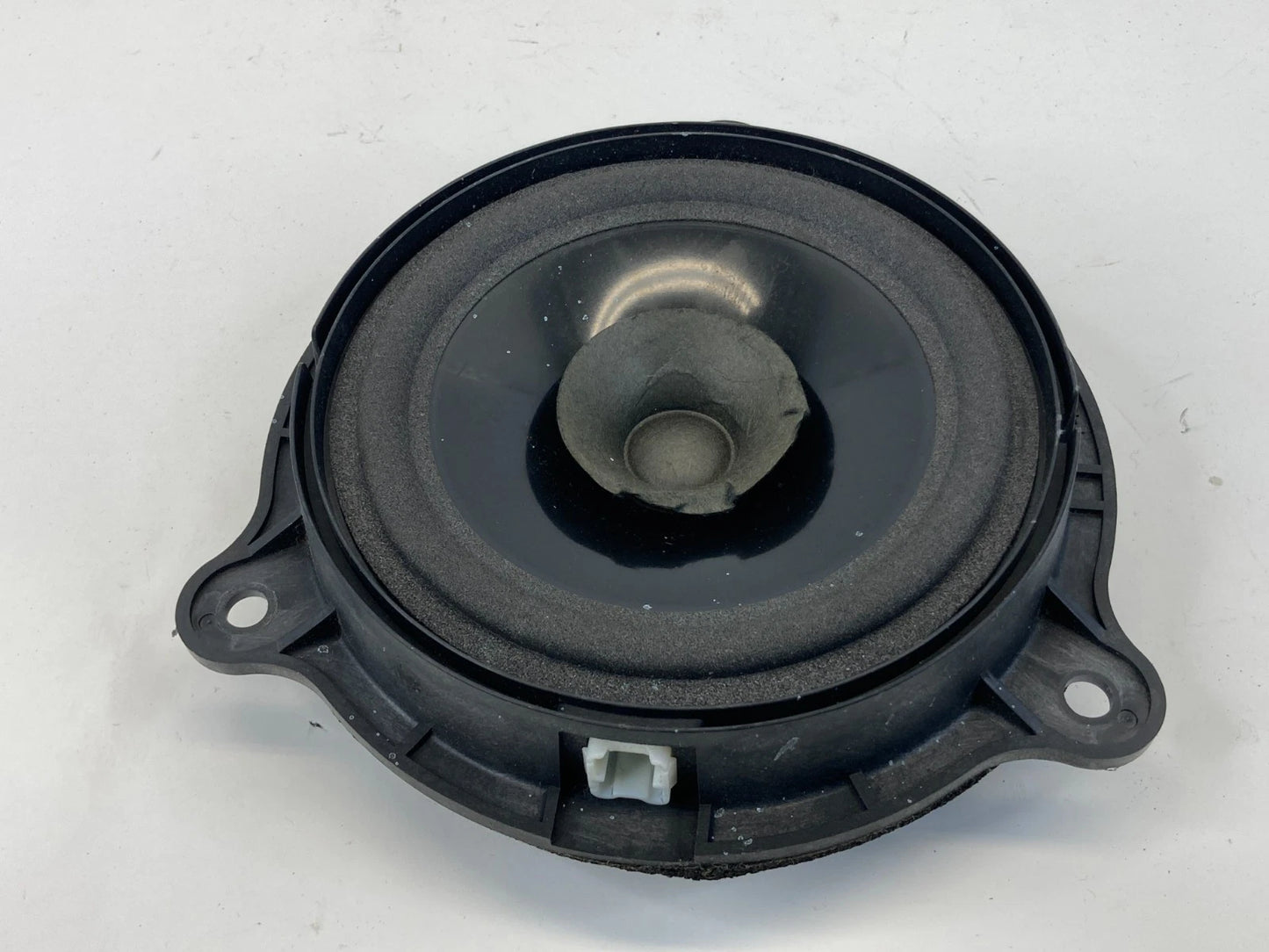 2011-2014 NISSAN MURANO REAR RIGHT OR LEFT DOOR AUDIO SPEAKER 28156-1VK0A OEM