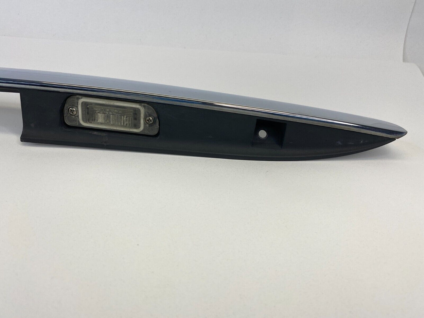 2007-2012 Mercedes-Benz R350 Liftgate Handle Trim License Plate Light 2517400593