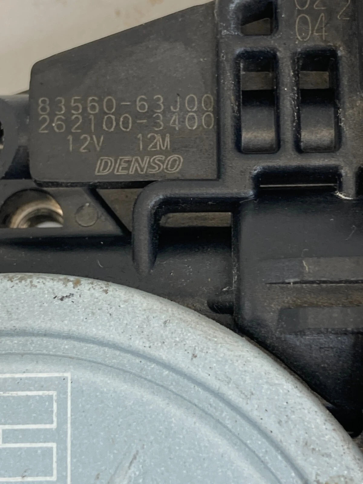 2007-2013 SUZUKI SX4 FRONT RIGHT DOOR POWER WINDOW MOTOR 83560-63J00 OEM