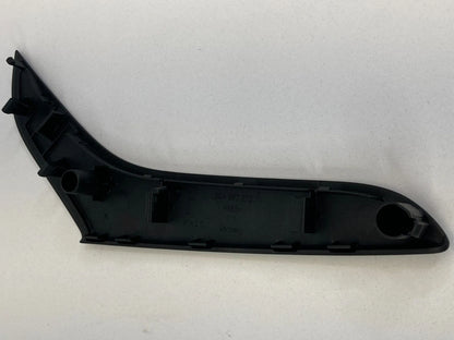2006-2010 VOLKSWAGEN PASSAT REAR RIGHT DOOR PULL HANDLE COVER TRIM 3C4-867-372