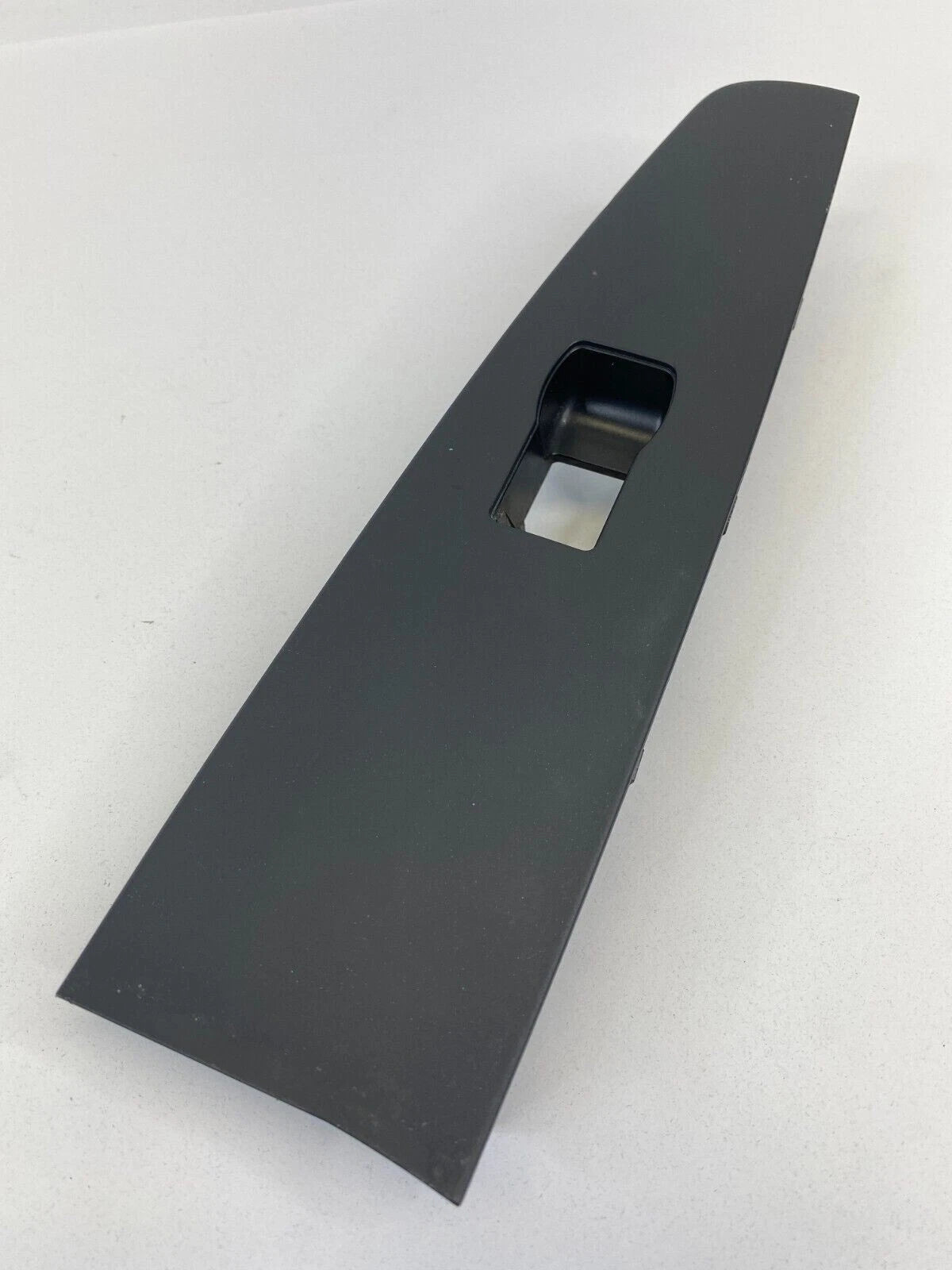 2007-2011 NISSAN ALTIMA REAR RIGHT WINDOW SWITCH TRIM COVER ONLY IPAC82960 OEM
