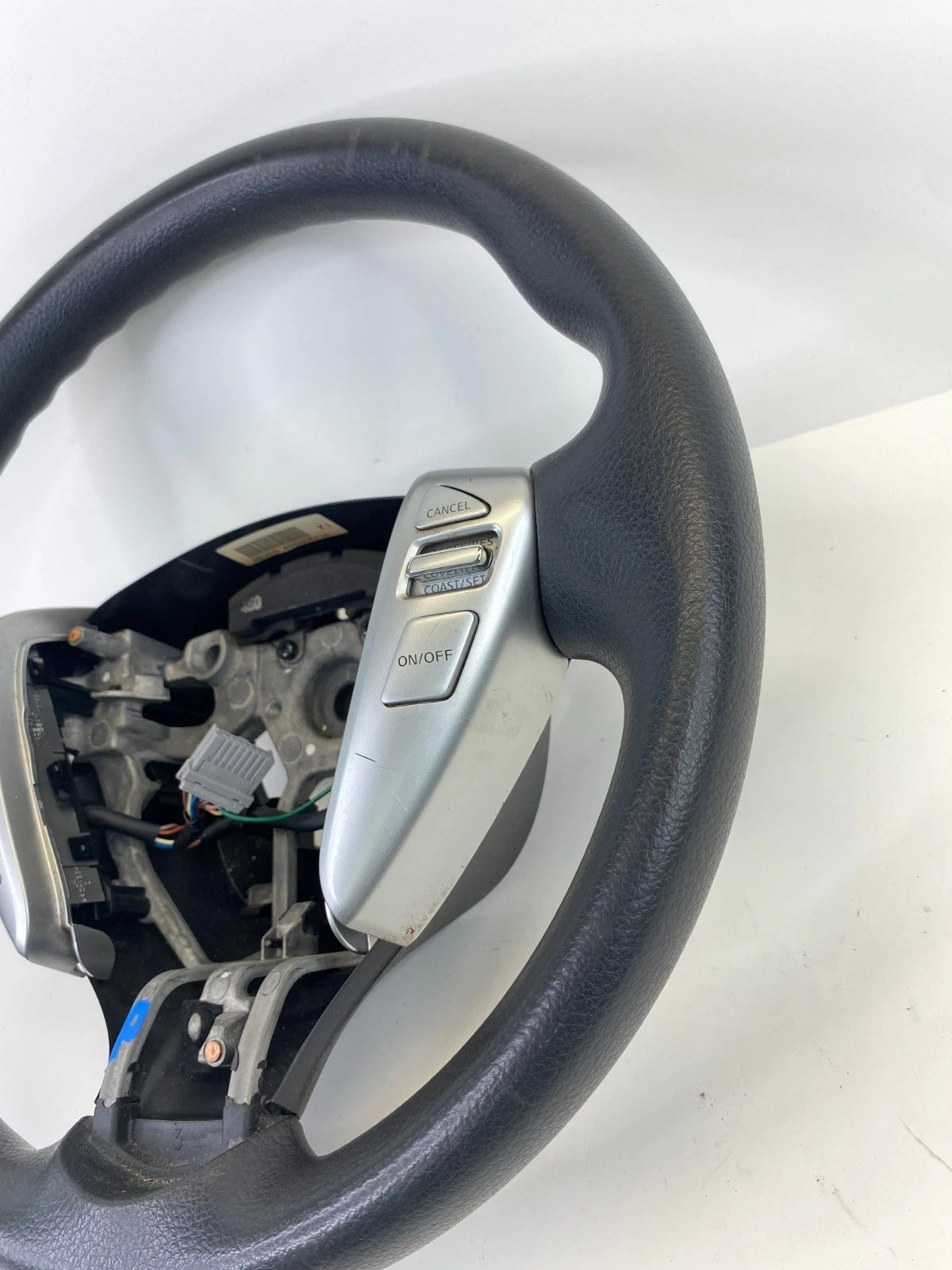 2015-2019 Nissan Versa SEDAN Steering Wheel W/ Cruise Control Switch Assy OEM