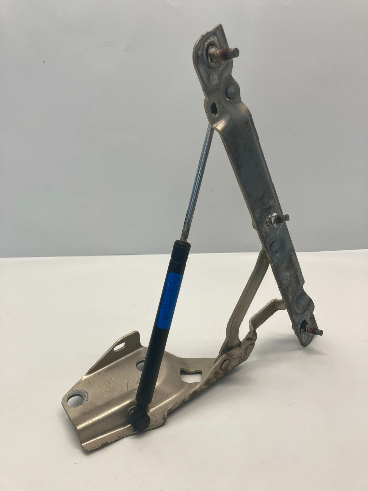 1999-2001 CHRYSLER LHS REAR LEFT TRUNK SUPPORT SHOCK STRUT W BRACKET 04575145A