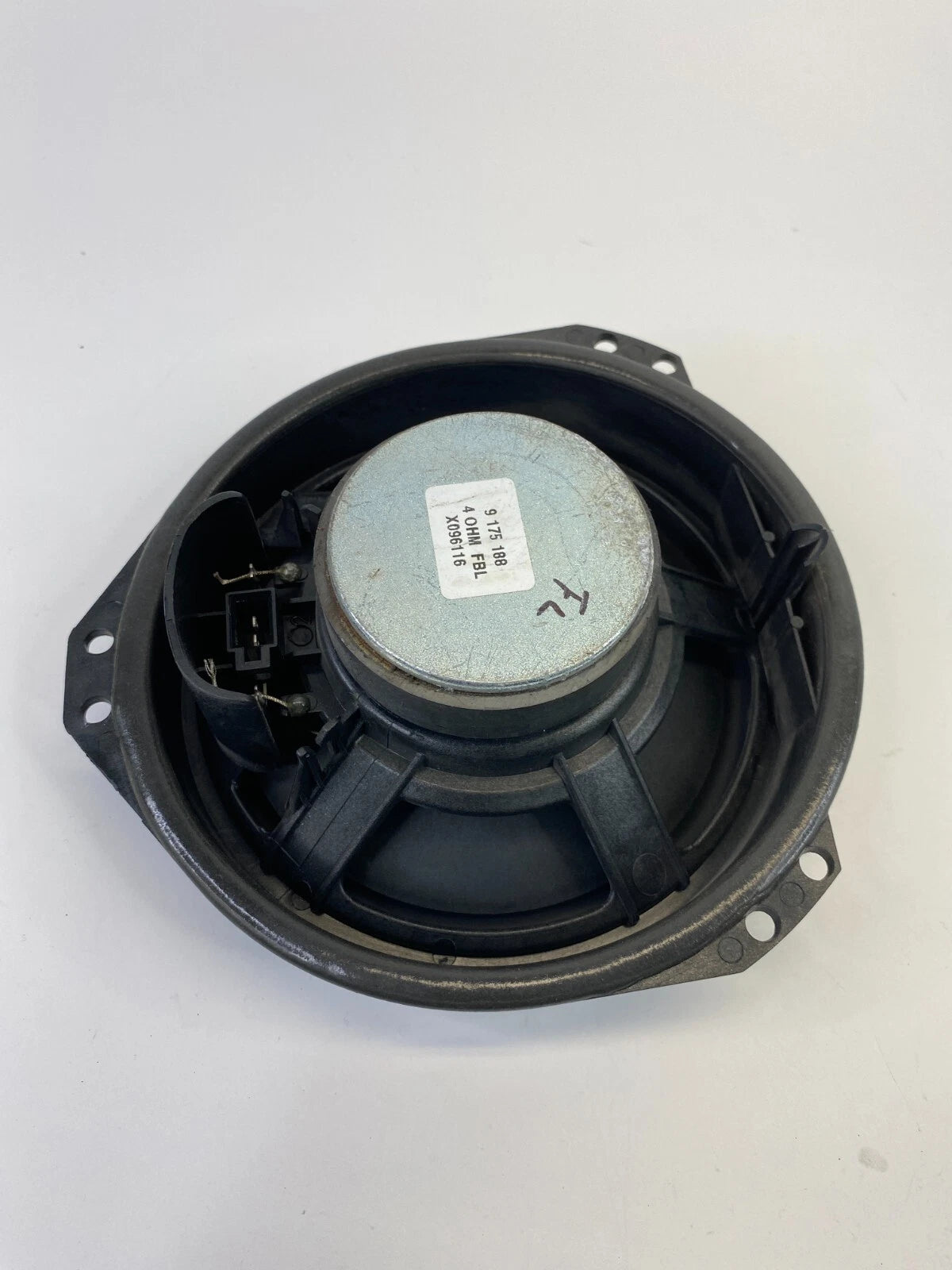 2002-2007 SATURN VUE FRONT LEFT DRIVER SIDE DOOR AUDIO SPEAKER 9175188 OEM