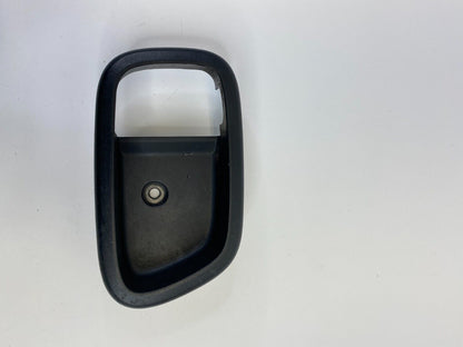 06-11 Hyundai Accent Front Right Inner Door Handle Cover Bezel Trim 82621-1E001