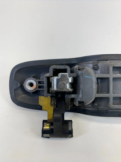 2003-2006 SUZUKI XL-7 FRONT RIGHT SIDE EXTERIOR DOOR HANDLE ASSY 82810-65D10