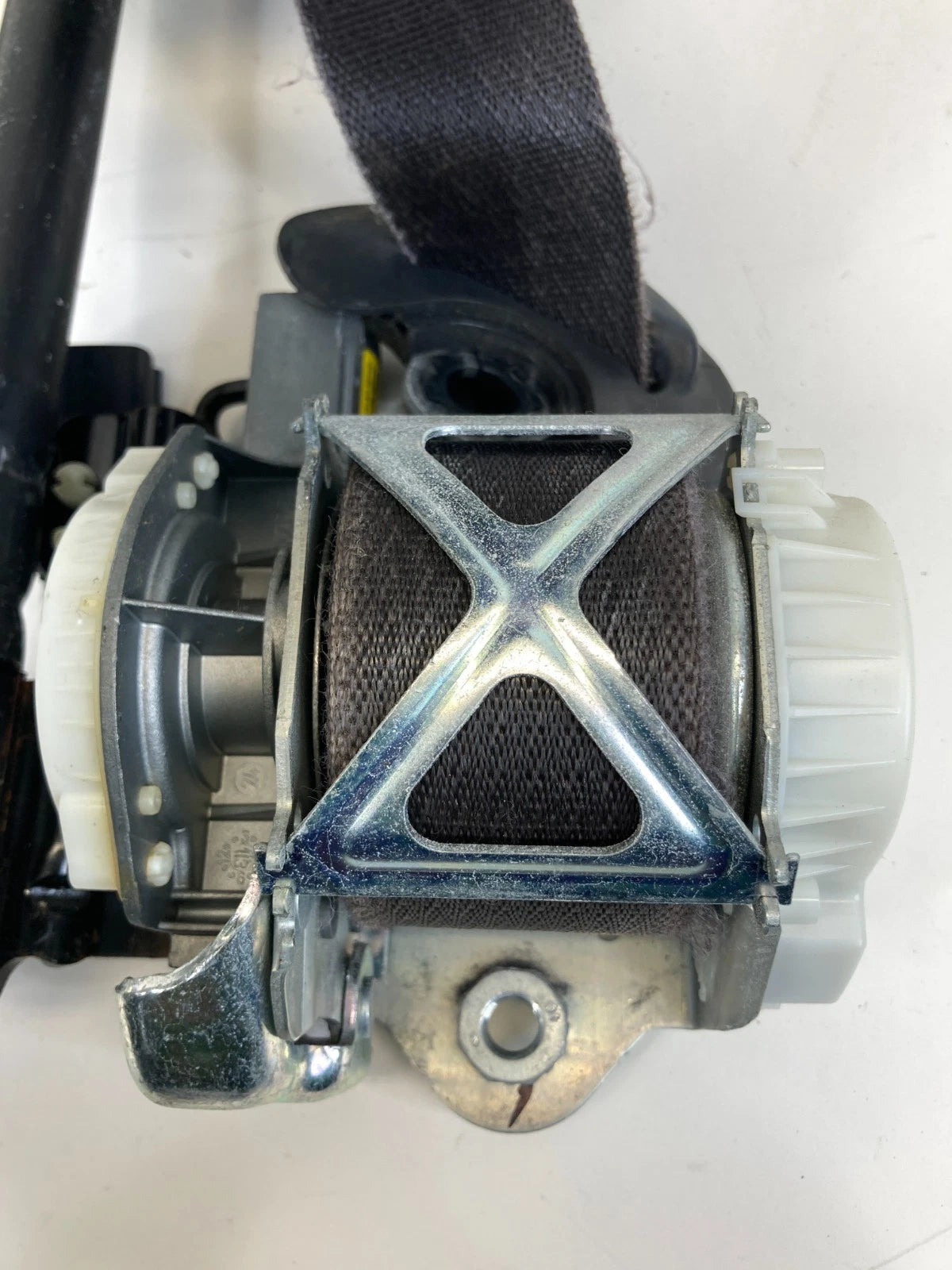 11-15 FORD EXPLORER INTERCEPTOR UTILITY FRONT LH DRIVER SEAT BELT RETRACTOR ASSY