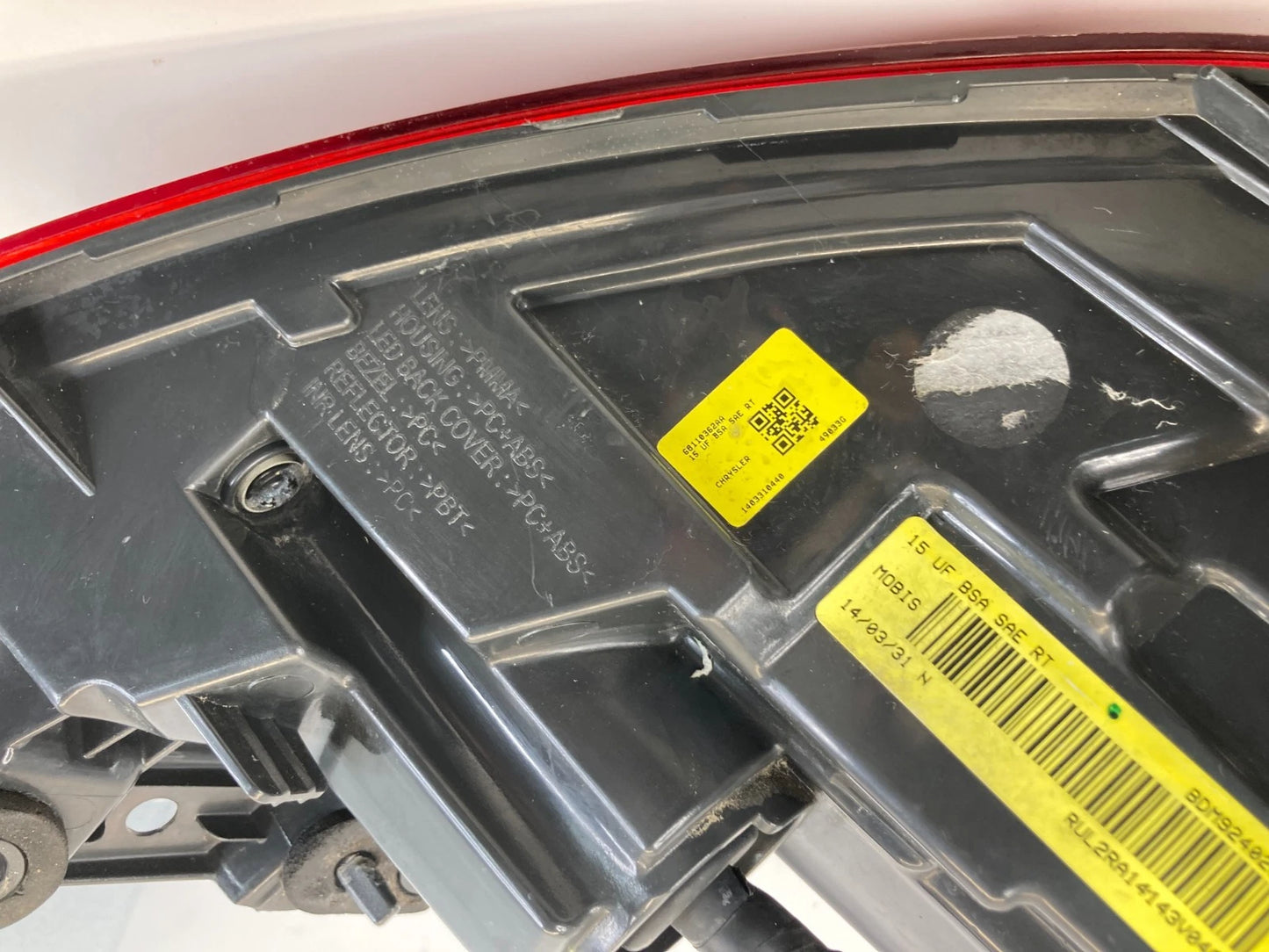 2015-2017 CHRYSLER 200 REAR RIGHT PASSENGER SIDE TAIL LIGHT LAMP 68110362AA OEM