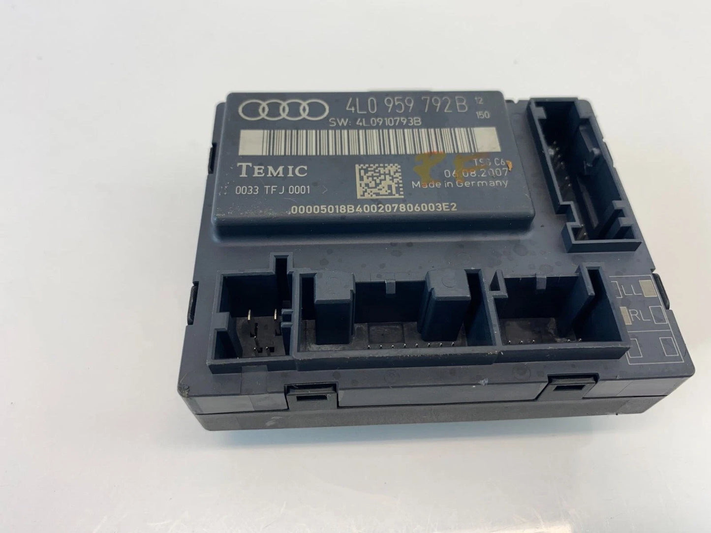 2007-2010 AUDI Q7 FRONT RIGHT DOOR COMPUTER CONTROL MODULE OEM 4L0959792