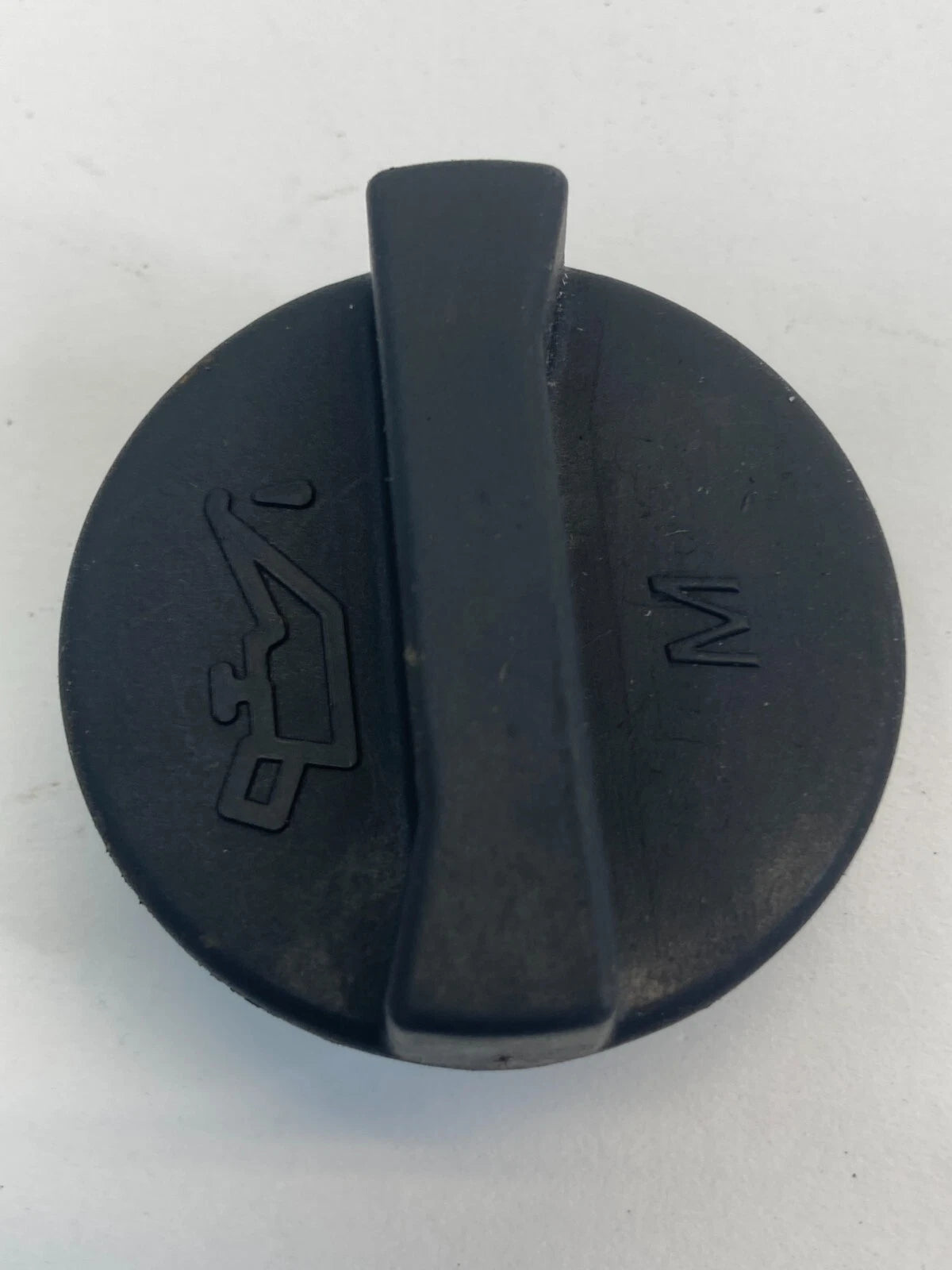 2004-2012 MAZDA 3 MAZDA3 2.0L ENGINE OIL FILLER RESERVOIR CAP COVER LID OEM