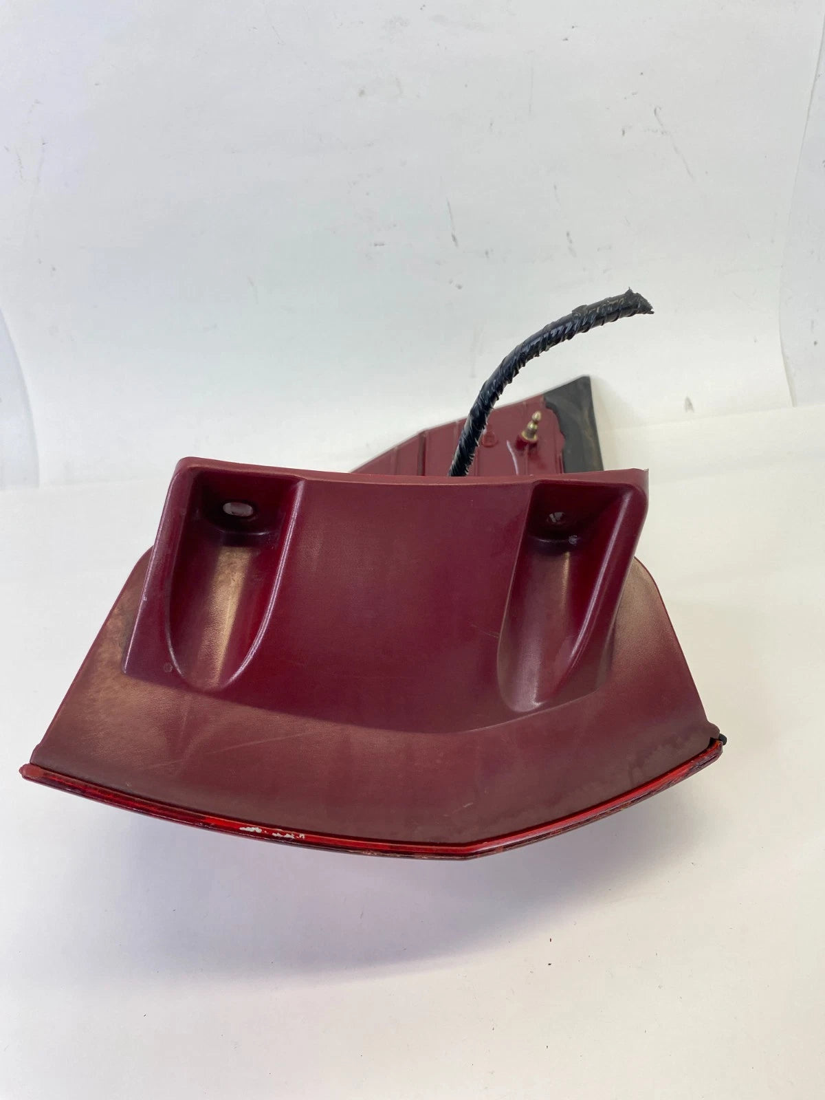 2004 2005 TOYOTA SIENNA PASSENGER RIGHT REAR TAIL LIGHT LAMP UNIT 81550AE010 OEM