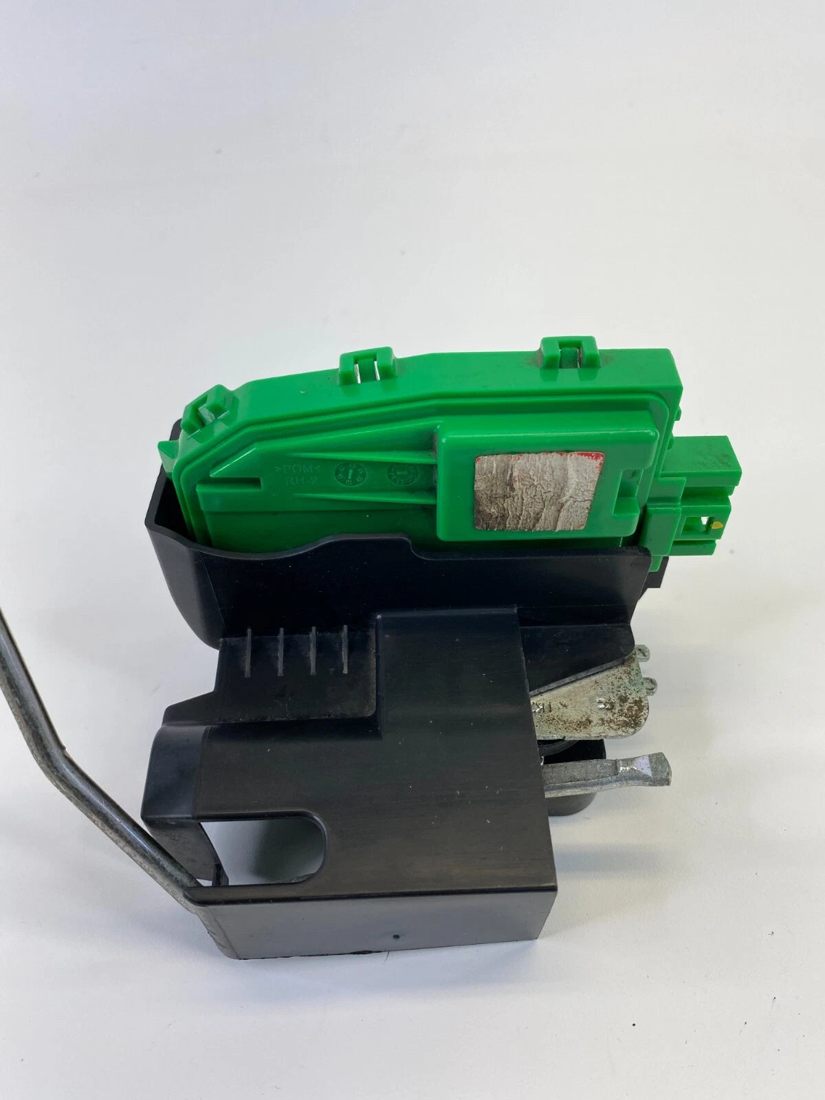 2012-2017 HYUNDAI ACCENT REAR RIGHT SIDE BACK DOOR LOCK LATCH ACTUATOR OEM
