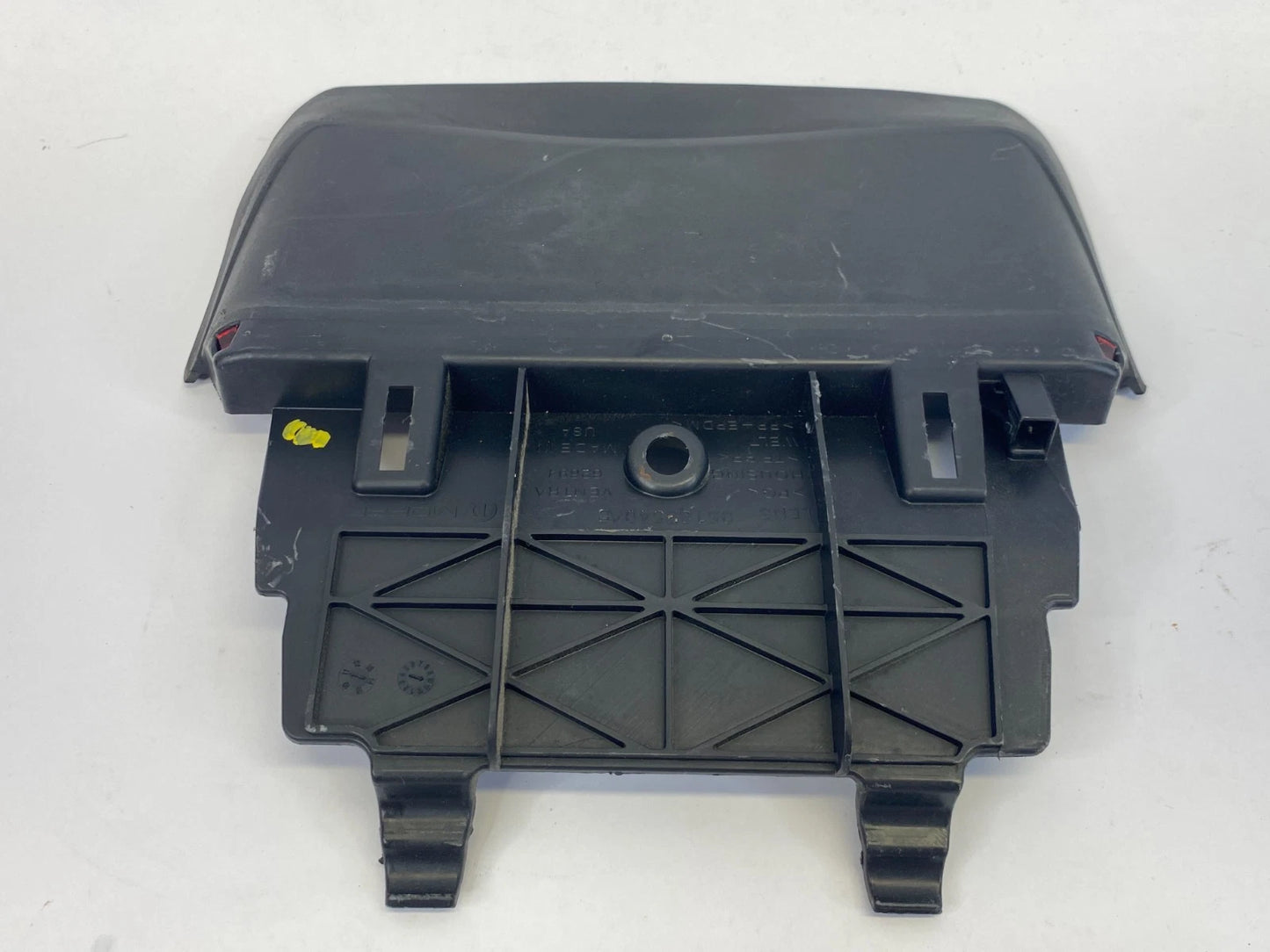 11-14 CHRYSLER 200 REAR CENTER 3RD BRAKE HIGH MOUNT STOP LIGHT OEM 05182540AB