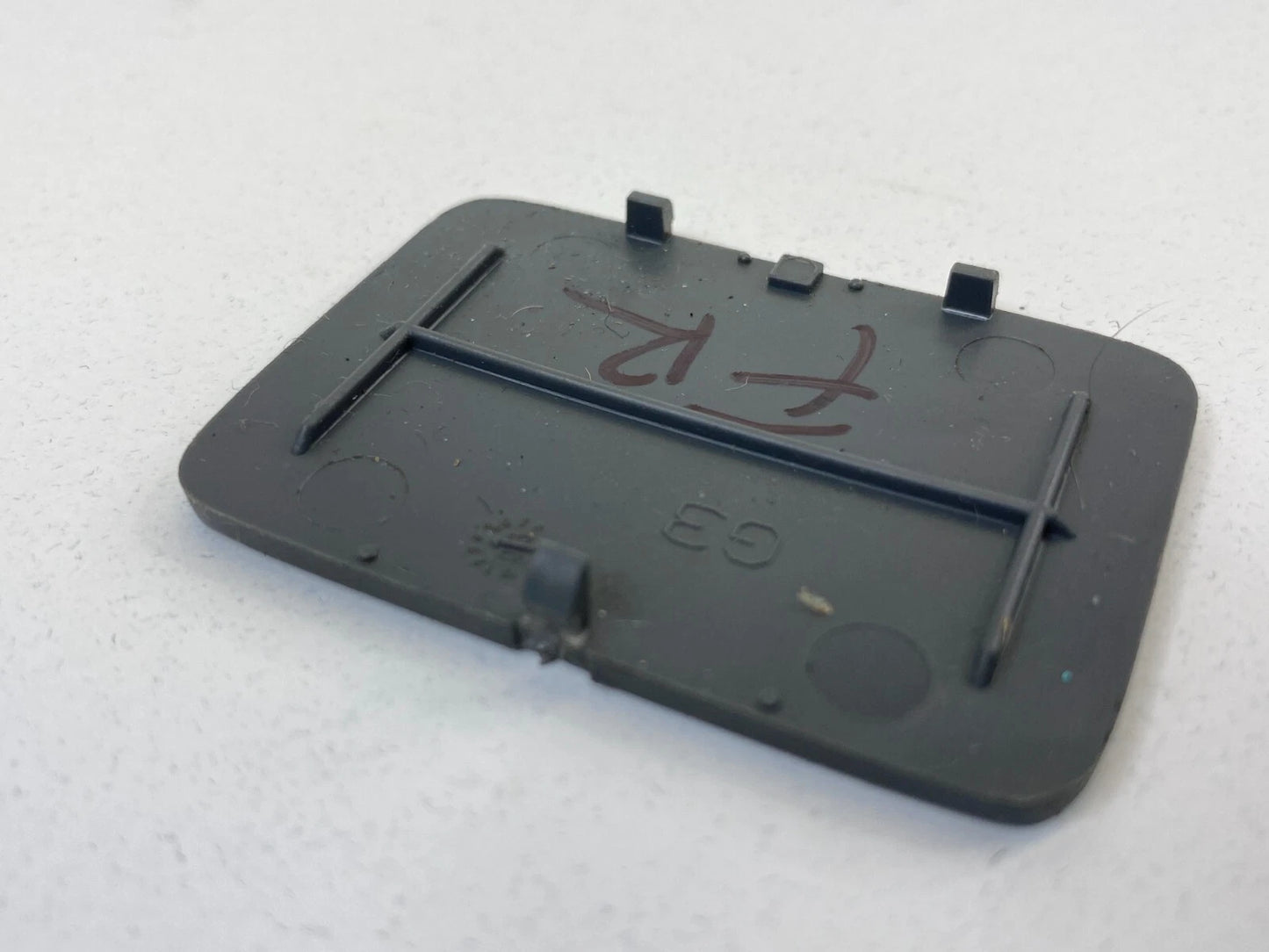 2003-2005 HONDA PILOT FRONT RIGHT SIDE INNER DOOR HANDLE SCREW BEZEL TRIM CAP