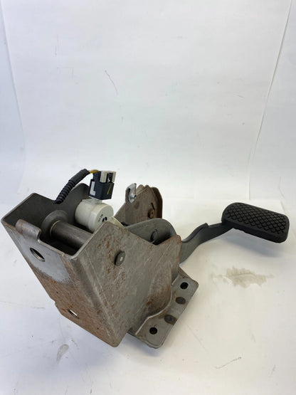 2010-2017 GMC TERRAIN CHEVROLET EQUINOX BRAKE FOOT STOP PEDAL ASSEMBLY