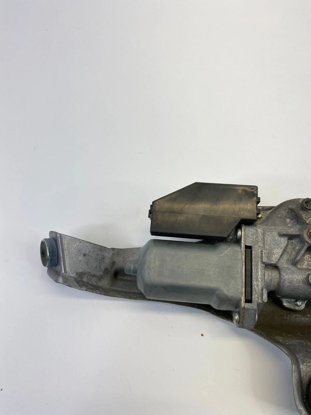 2010 TOYOTA PRIUS REAR BACK WINDSHIELD GLASS WIPER MOTOR 85130-47020 OEM