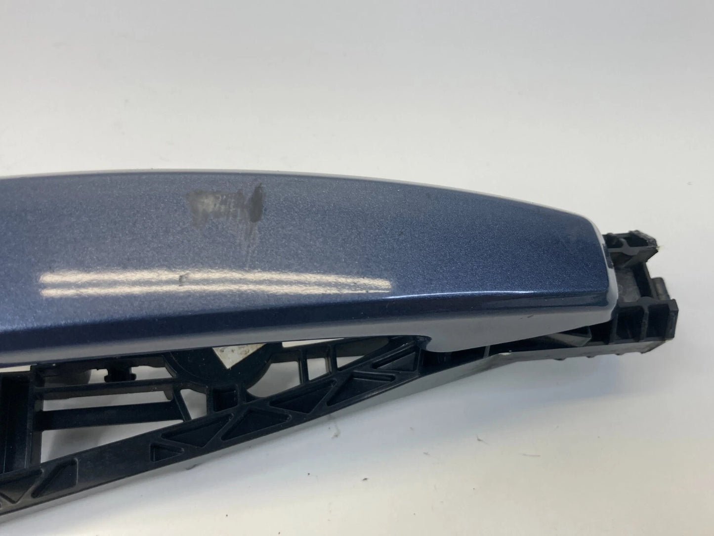 2011-2016 CHEVROLET CRUZE FRONT LEFT EXTERIOR DOOR HANDLE BLUE 94002321 OEM
