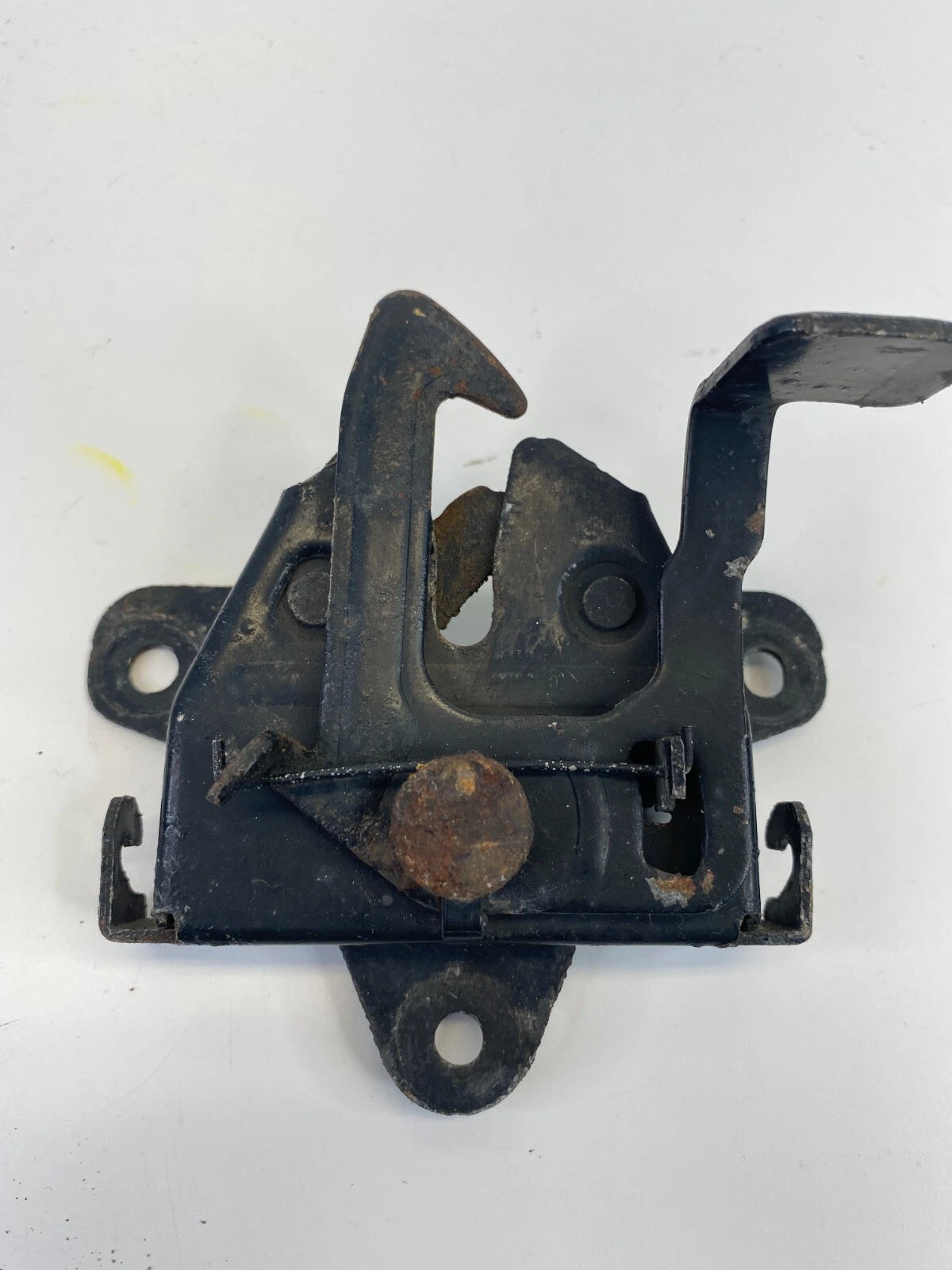 07 08 09 10 HYUNDAI ELANTRA SEDAN HOOD LOCK RELEASE LATCH ACTUATOR OEM