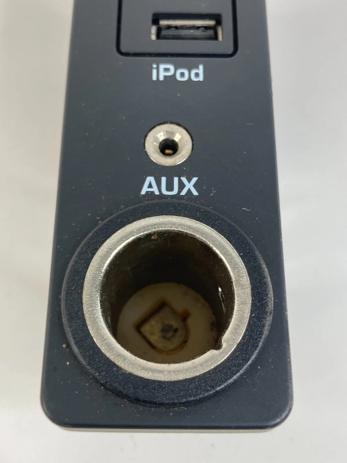 2009-2015 JAGUAR XF CONSOLE USB AUX AUXILIARY JACK SOCKET PORT A2C5336865900 OEM