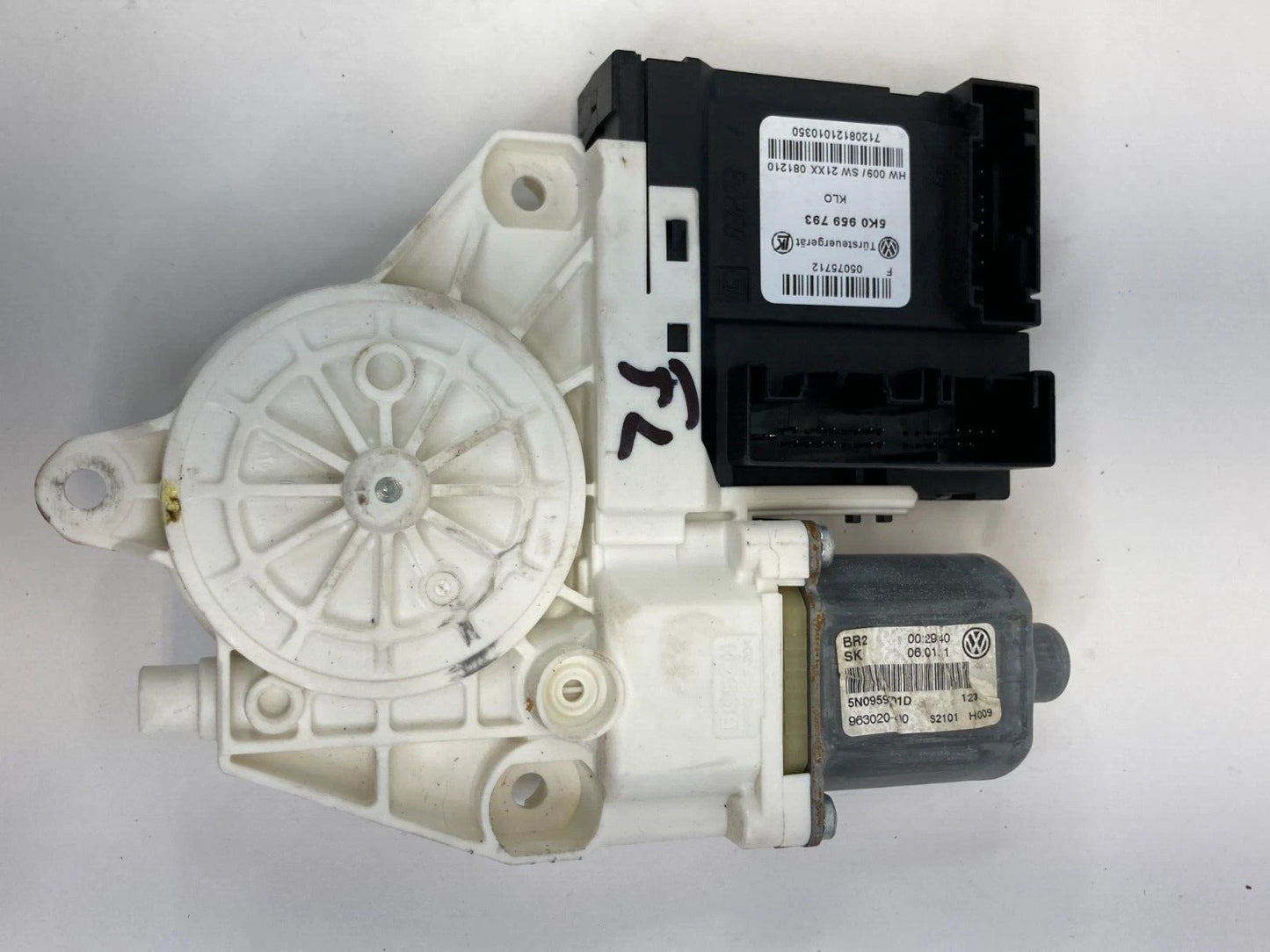 2009-2011 VOLKSWAGEN TIGUAN FRONT LEFT SIDE DOOR POWER WINDOW MOTOR 5N0959701D