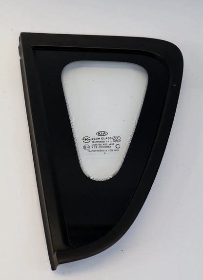 2010-2013 KIA SOUL REAR LEFT DEIVER SIDE QUARTE PANEL FIXED GLASS E443R-000083