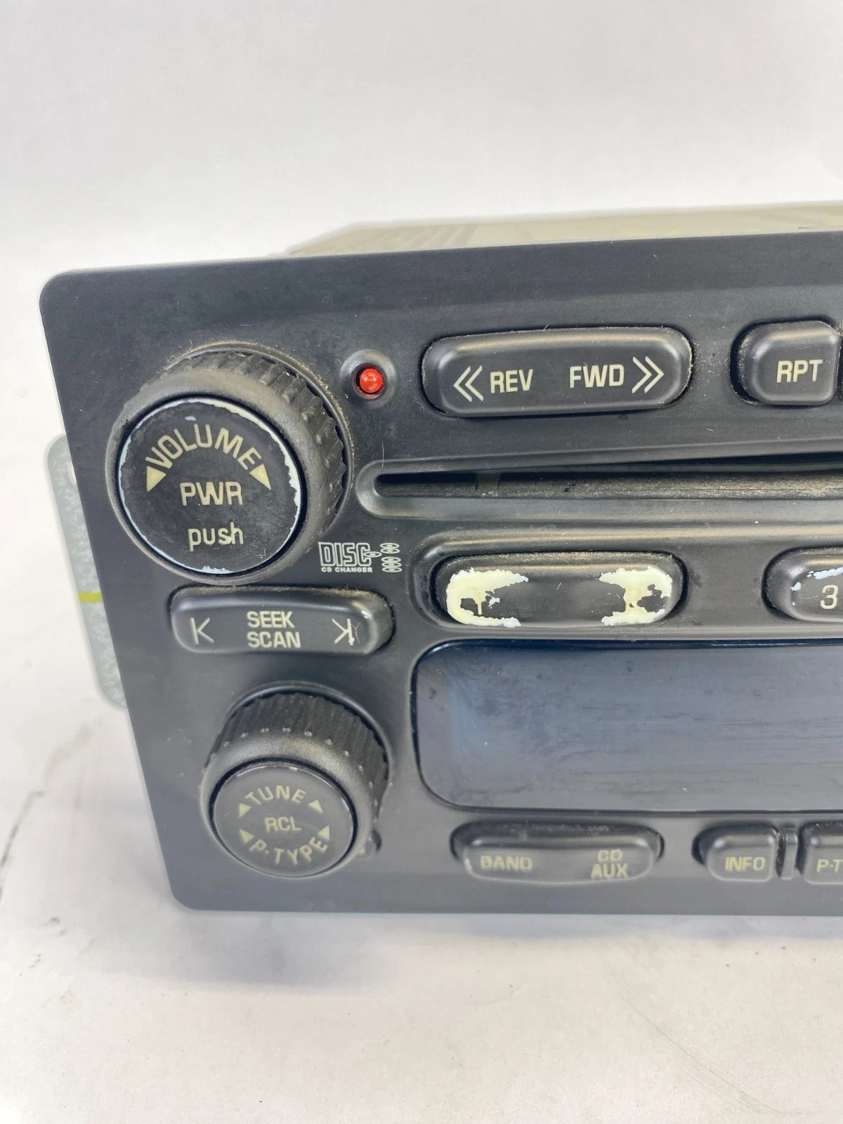 2003-2006 CHEVROLET TAHOE YUKON AM/FM RADIO RECEIVER CD DISC PLAYER 25753974 OEM