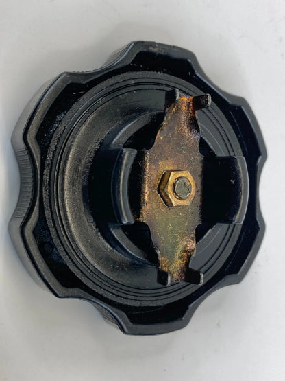 1997-2004 MITSUBISHI MONTERO SPORT ENGINE OIL FILLER TANK CAP LID COVER OEM