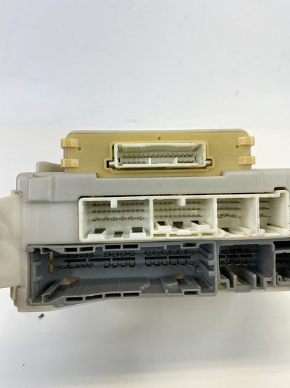 06-08 Lexus IS250 Dash Right Side Cabin Fuse Relay Junction Block 8273053040 OEM